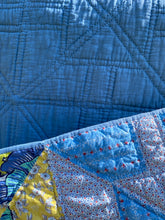 Load image into Gallery viewer, Arrows Quilt