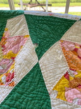 Load image into Gallery viewer, Flower Garden Block Quilt