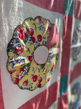 Load image into Gallery viewer, Dresden Plate Quilt TOP