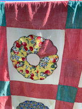 Load image into Gallery viewer, Dresden Plate Quilt TOP