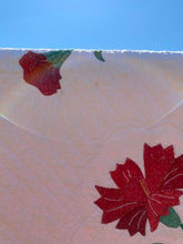 Load image into Gallery viewer, Flower Applique Quilt