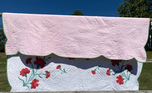 Load image into Gallery viewer, Flower Applique Quilt