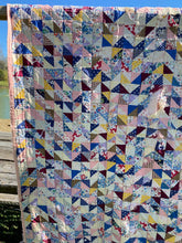 Load image into Gallery viewer, Triangles Quilt