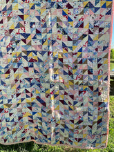 Load image into Gallery viewer, Triangles Quilt
