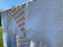 Load image into Gallery viewer, Lone Star Quilt