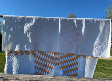 Load image into Gallery viewer, Lone Star Quilt