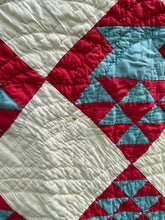 Load image into Gallery viewer, Flower Basket Quilt