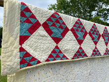 Load image into Gallery viewer, Flower Basket Quilt