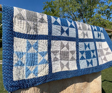 Load image into Gallery viewer, Ohio Star Quilt