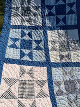 Load image into Gallery viewer, Ohio Star Quilt