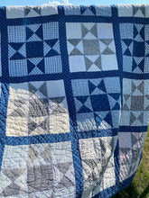 Load image into Gallery viewer, Ohio Star Quilt