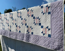 Load image into Gallery viewer, Evening Star Quilt