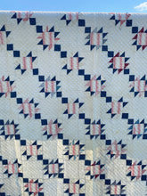 Load image into Gallery viewer, Evening Star Quilt