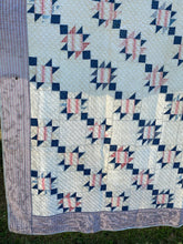 Load image into Gallery viewer, Evening Star Quilt