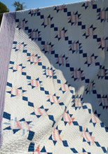 Load image into Gallery viewer, Evening Star Quilt