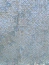 Load image into Gallery viewer, Evening Star Quilt