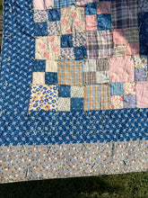 Load image into Gallery viewer, Carmen's Block (1939) Quilt