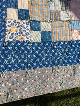 Load image into Gallery viewer, Carmen's Block (1939) Quilt