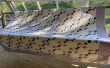 Load image into Gallery viewer, Evening Star Quilt