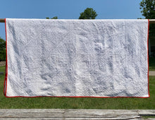 Load image into Gallery viewer, Drunkard&#39;s Path Quilt
