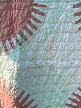 Load image into Gallery viewer, Split Rail Quilt
