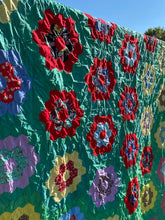 Load image into Gallery viewer, Grandmother&#39;s Flower Garden Quilt TOP

