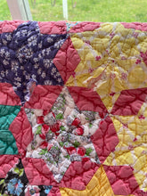 Load image into Gallery viewer, Six Point Star Quilt
