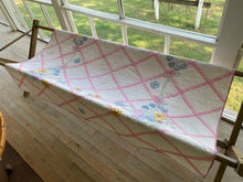 Load image into Gallery viewer, Pink Lattice Flower Applique Quilt
