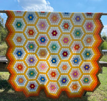 Load image into Gallery viewer, Grand Mother&#39;s Flower Garden Quilt (Autumn colors)
