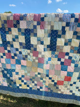 Load image into Gallery viewer, Carmen&#39;s Block (1939) Quilt
