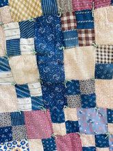 Load image into Gallery viewer, Carmen&#39;s Block (1939) Quilt
