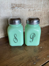 Load image into Gallery viewer, Vintage Style Jadeite Salt and Pepper Shakers

